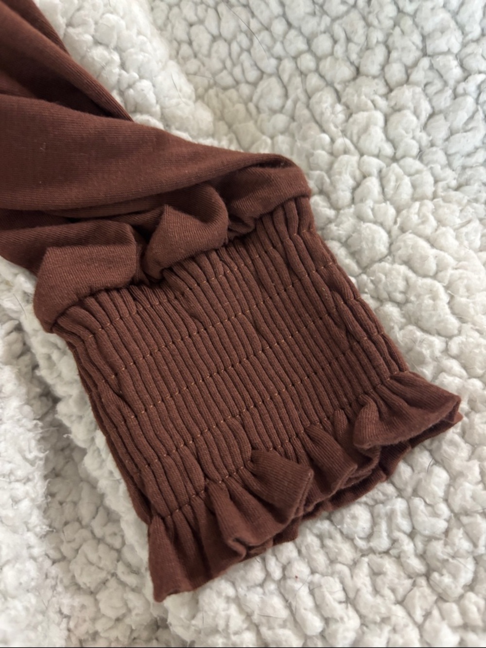 Automet Elegant Chocolate Crewneck Long Sleeve Ruffle Cuffed Top Sz M - Picture 7 of 9